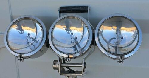 Federal Signal Night-Fighter Firetruck Light Pole Flood Lights, Set of 2,FL3SF Area Light, 12VDC, 3-Lamp, Firetruck Light Pole Flood Lights, Set of 2 - 2