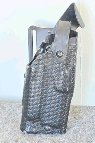 Safariland Duty Holster, Basketweave Finish, Right-Handed, Level II Retention