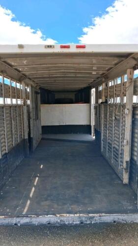 Gooseneck Livestock Trailer, 2 Axle, Escape Door, Tack Room - 9