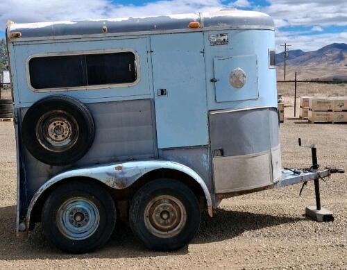 1986 2-Horse Bumper Pull Trailer, Tandem Axle, Steel, Light Blue - 8