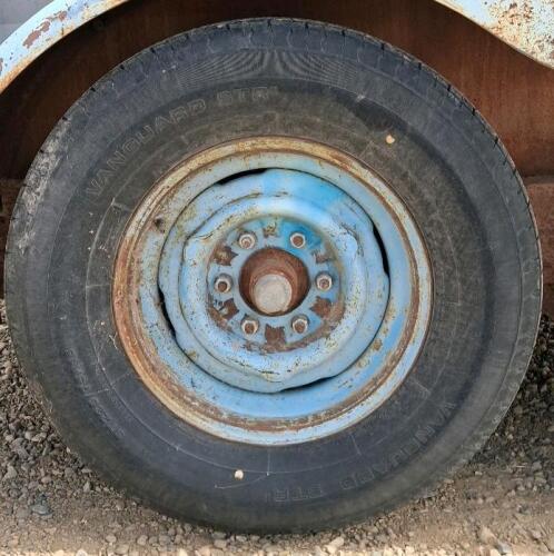 1986 2-Horse Bumper Pull Trailer, Tandem Axle, Steel, Light Blue - 18
