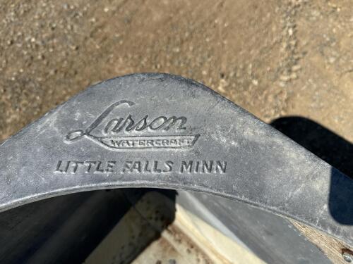 1950's Larson Crestliner 14' Aluminum Boat - 8