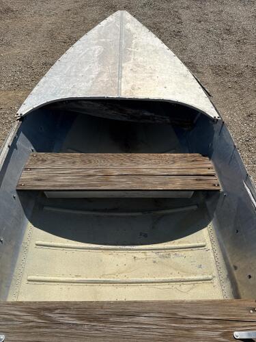 1950's Larson Crestliner 14' Aluminum Boat - 10