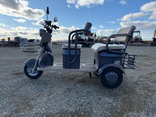 IRGC40 Mini Golf Cart in Original Packaging - Blue ***Assembly Required***