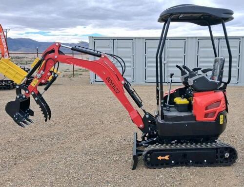 SDEE22 Mini Excavator, 2-Ton, Diesel Engine, Hydraulic Thumb, 16&rdquo; Bucket, Open ROPS, Tracks - 4