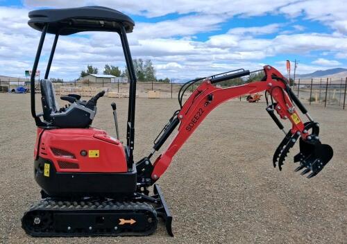 SDEE22 Mini Excavator, 2-Ton, Diesel Engine, Hydraulic Thumb, 16&rdquo; Bucket, Open ROPS, Tracks - 9