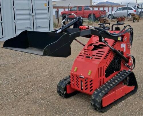 Mini Skid Steer Loader, 0.4 Hours, 23-25HP Gas Engine, Rubber Tracks, Aux Hydraulics - 3