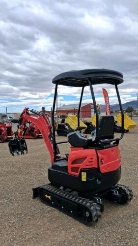 SDEE22 Mini Excavator, 2-Ton, Diesel Engine, Hydraulic Thumb, 16&rdquo; Bucket, Open ROPS, Tracks - 5