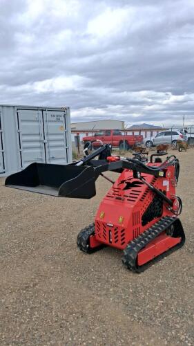 Mini Skid Steer Loader, 0.4 Hours, 23-25HP Gas Engine, Rubber Tracks, Aux Hydraulics - 4
