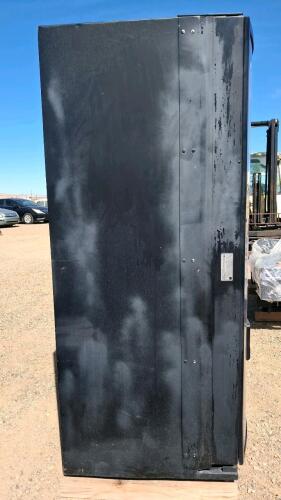 Cold Drink Vending Machine, 8-Selection, Coin/Bill Acceptor, Estimated 500-Can Capacity - 8