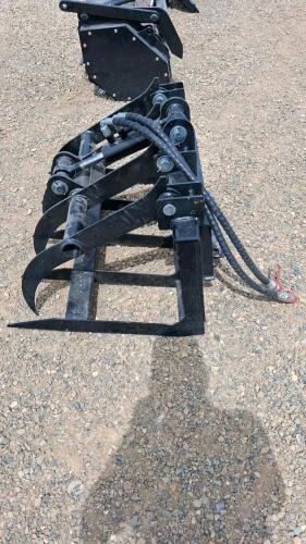 Mini Skid Steer Root Grapple Attachment, Universal Quick Attach, Hydraulic Hoses Included - 4