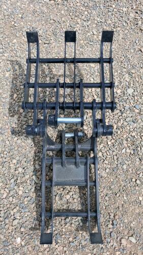 Heavy-Duty Root Rake Grapple Attachment, Manual Pin-On, 10-Tine, for Mini/Mid Excavator