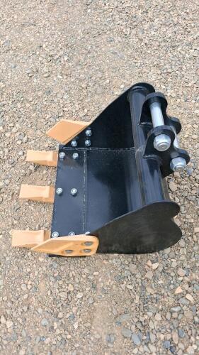 16" Mini Excavator Bucket, 4 Bolt-On Teeth, Pin-On Mount, Reinforced Steel, Compatible 1.5&ndash;3.5T - 4
