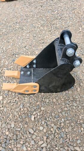 9" Mini Excavator Digging Bucket, 3 Tooth, Pin-On - 2