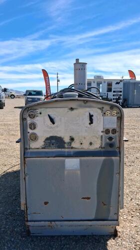 Lincoln Electric Stationary Industrial Welder, Gasoline Engine, Estimated 15&ndash;30 kW Output - 2