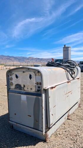 Lincoln Electric Stationary Industrial Welder, Gasoline Engine, Estimated 15&ndash;30 kW Output - 3