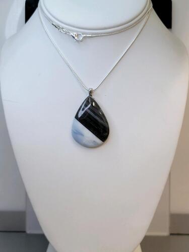 44ct Natural Owyhee Blue-Black Opal Gemstone Necklace