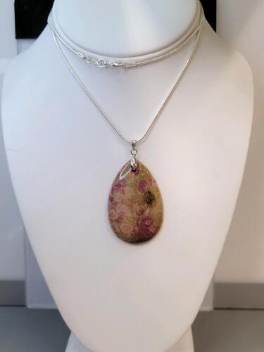77.95ct Natural Peachblow Chrysanthemum Coral Teardrop Pendant 24" Necklace