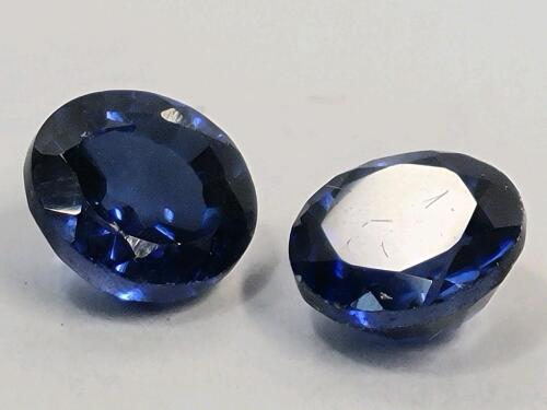 2.45ct Pair of Natural Blue Sapphire Round Cut Faceted Gemstones - 4