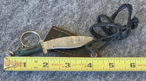 Custom Fixed-Blade Hunting & Neck Knives Set &ndash; Damascus Steel, Sheaths, Gut Hook, Mini Keychain - 9