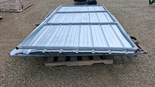 12' x 12' Portable Livestock Shelter Kit with Galvanized Steel Frame and Roof Panels & 2 Extra Gate Panels - 3