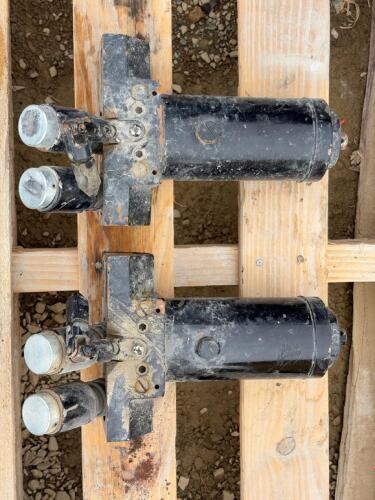 Double-Acting Hydraulic Cylinder, Flange Mount, Approx. 6" Bore, 24" Stroke, 3,000 PSI