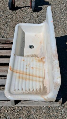 Cast Iron Farmhouse Sink with Right Drainboard, Single Basin, Wall Mount - 2