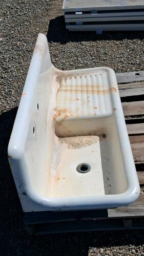 Cast Iron Farmhouse Sink with Right Drainboard, Single Basin, Wall Mount - 3