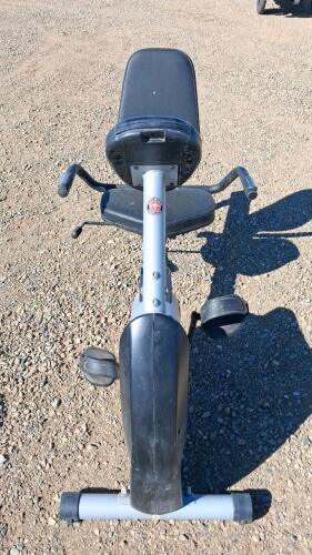 Schwinn Active 20 Recumbent Exercise Bike, Magnetic Resistance, 6 Programs, Display Console - 2