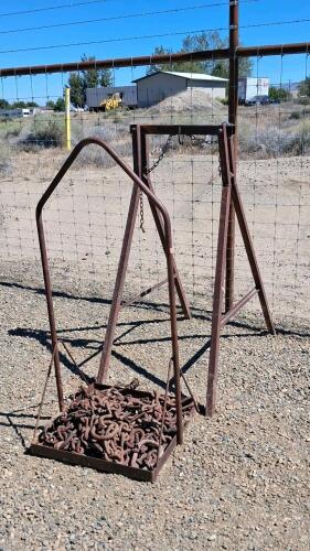 Mineshaft Lift Tripod w/ Steel Basket