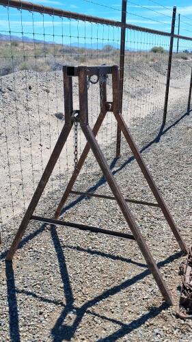 Mineshaft Lift Tripod w/ Steel Basket - 4