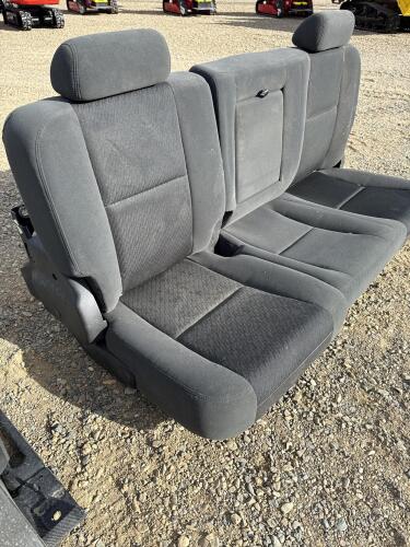 2007&ndash;2014 Chevrolet Tahoe / GMC Yukon 2nd Row 60/40 Folding Cloth Bench Seat - 2