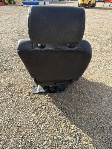 2007&ndash;2014 Chevy Tahoe / GMC Yukon 2nd Row Black Leather Bucket Seat - 4