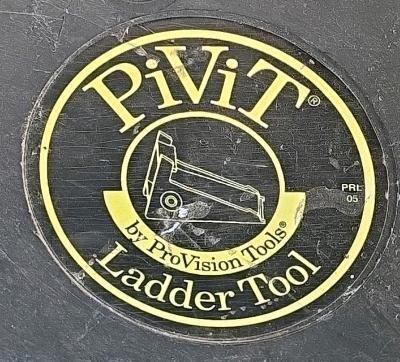 Rubbermaid WaveBrake Mop Bucket Set & ProVision PiViT Ladder Leveler - 8