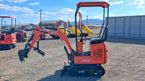 ME15 Mini Excavator, GASOLINE, 420cc, 3,300 lbs. Operating Weight, Canopy, 15.7" Bucket, Mechanical Thumb - 4