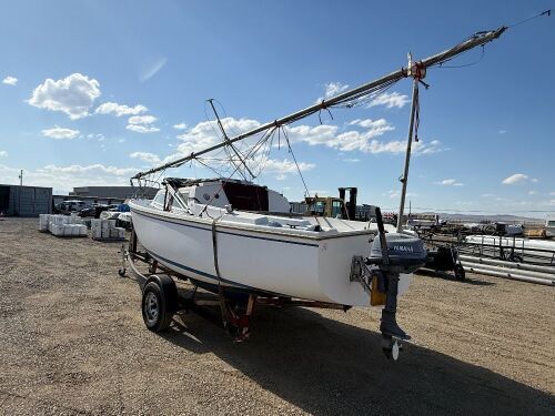 1976 Catalina 22' Sailboat w/ Yamaha 4HP Four-Stroke Outboard & Trailer - 7