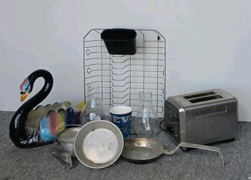 Large Assorted Kitchenware Lot &ndash; Pampered Chef, Missouri Vermillion, Bakeware, Toaster, Glasses - 3