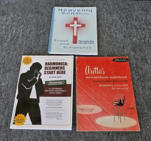 Mixed Lot: 7 Music, Film, History, Religion Books & 2006 'Fifties Fever' Tote Bag - 5