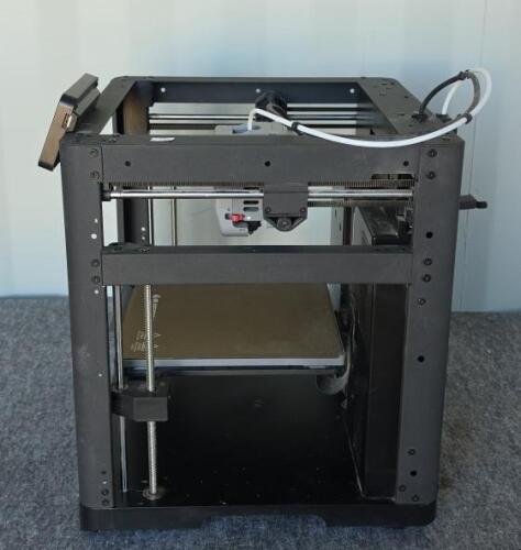 Flashforge Adventurer 5M 3D Printer, 8.7"&sup3; Build Volume, 600 mm/s Speed, 4.3" Touchscreen - 3