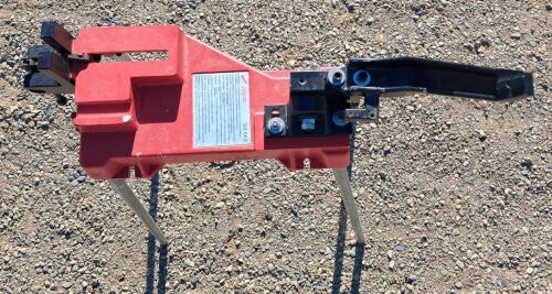Milwaukee Band Saw Table 48-08-0260, Metal Legs - 3