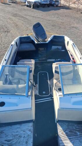 Bayliner Capri Bowrider 17ft, Mercury 150 HP Outboard, Trailer Included - 9