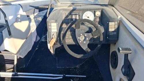 Bayliner Capri Bowrider 17ft, Mercury 150 HP Outboard, Trailer Included - 14