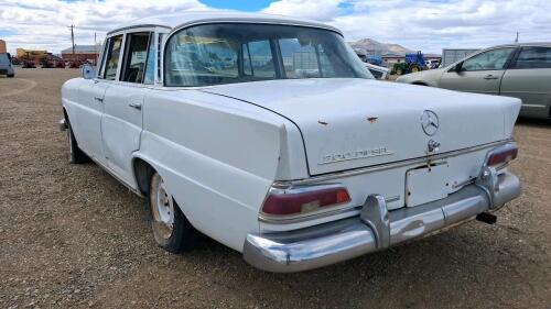 Mercedes-Benz 200 W110 Sedan, White, Restoration Project, Mazda Rotory Engine swapped - Non-running - 5