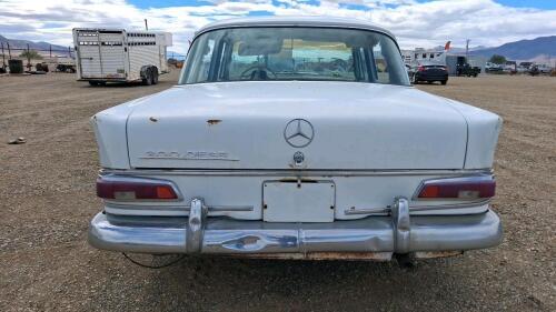 Mercedes-Benz 200 W110 Sedan, White, Restoration Project, Mazda Rotory Engine swapped - Non-running - 6