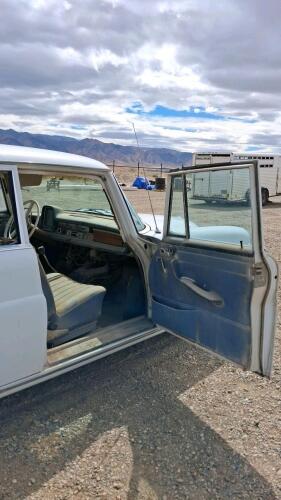 Mercedes-Benz 200 W110 Sedan, White, Restoration Project, Mazda Rotory Engine swapped - Non-running - 14