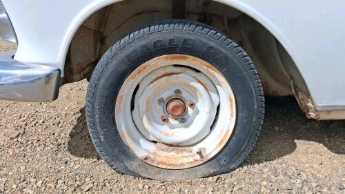Mercedes-Benz 200 W110 Sedan, White, Restoration Project, Mazda Rotory Engine swapped - Non-running - 17