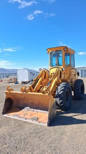 John Deere Articulated Wheel Loader, Enclosed Cab, Loader Bucket, 1,298 Hours - 4