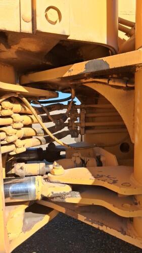 John Deere Articulated Wheel Loader, Enclosed Cab, Loader Bucket, 1,298 Hours - 19