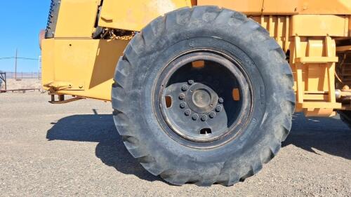 John Deere Articulated Wheel Loader, Enclosed Cab, Loader Bucket, 1,298 Hours - 24