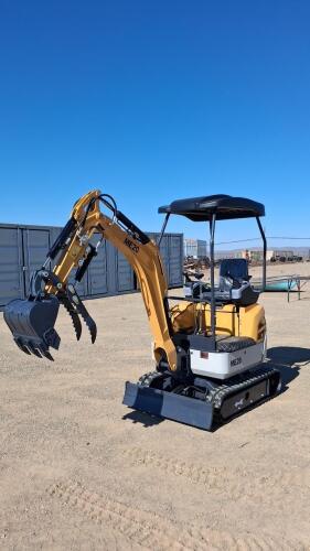 NEW - ME20 Mini Excavator, Kubota Diesel, Thumb Attachment, 13.7hp, Rubber Tracks, Open ROPS - 4
